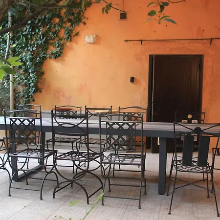 Сasa de vacaciones Grande Maison Art Nouveau Entre & Garrigue, Charme Et Loisirs Au Coeur Du Sud Gabian
