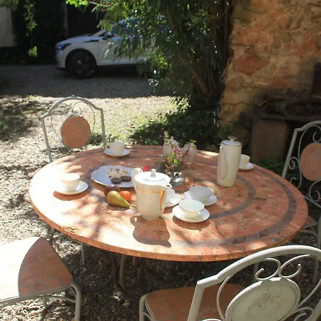 Grande Maison Art Nouveau Entre & Garrigue, Charme Et Loisirs Au Coeur Du Sud *