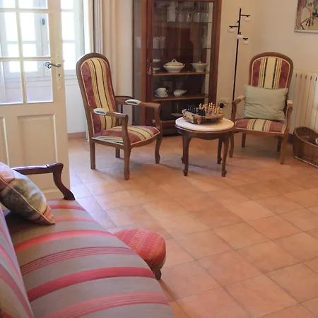 Grande Maison Art Nouveau Entre & Garrigue, Charme Et Loisirs Au Coeur Du Sud Gabian