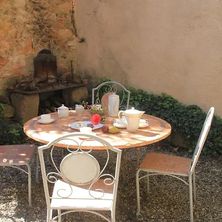 Сasa de vacaciones Grande Maison Art Nouveau Entre & Garrigue, Charme Et Loisirs Au Coeur Du Sud Gabian