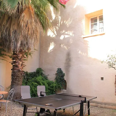 Grande Maison Art Nouveau Entre & Garrigue, Charme Et Loisirs Au Coeur Du Sud Gabian