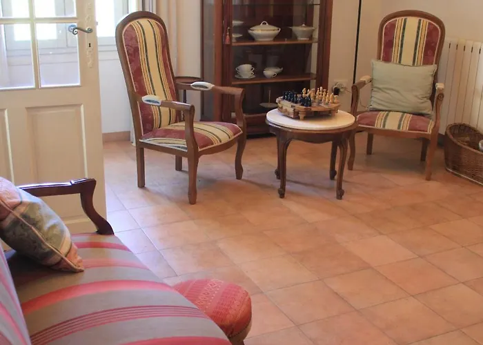 Grande Maison Art Nouveau Entre & Garrigue, Charme Et Loisirs Au Coeur Du Sud Gabian